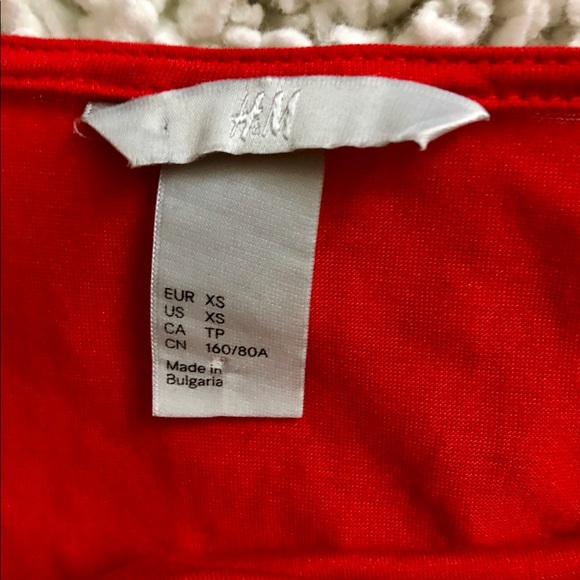 Stretchy cowl neck top - Picture 2 of 2